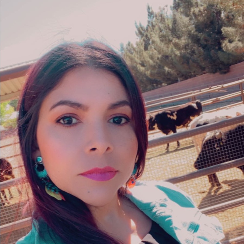 Meet your Posher, Yerania